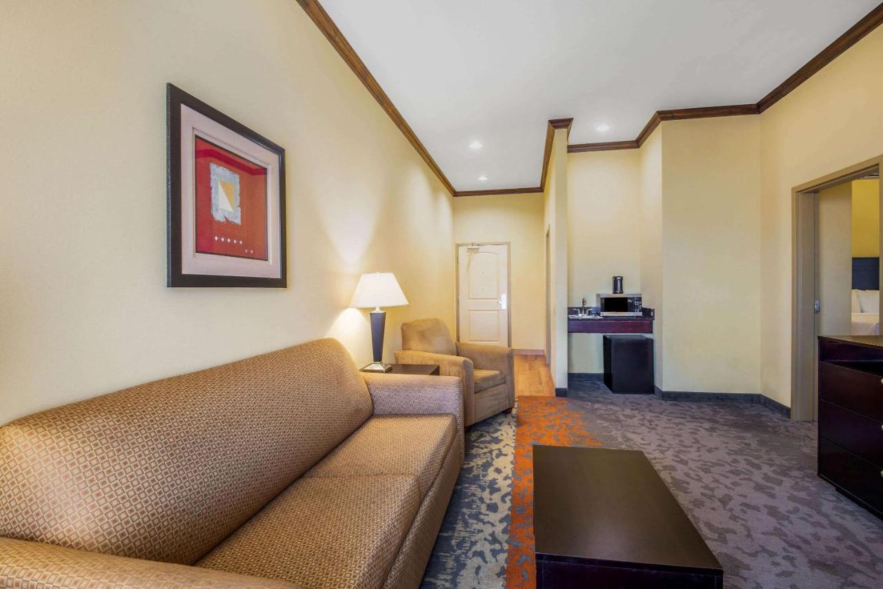 La Quinta By Wyndham Eastland Hotell Eksteriør bilde