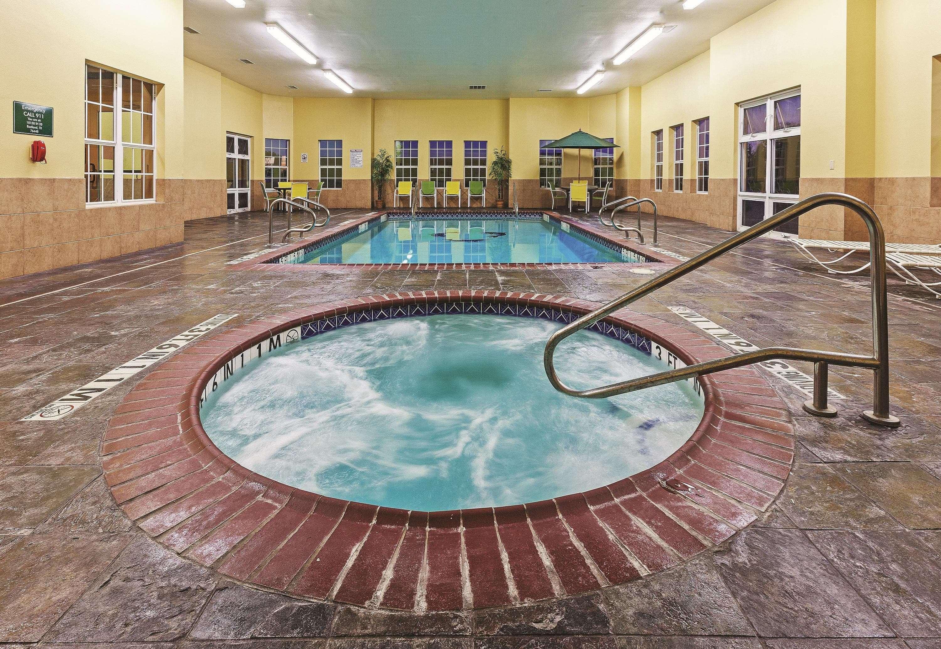 La Quinta By Wyndham Eastland Hotell Eksteriør bilde