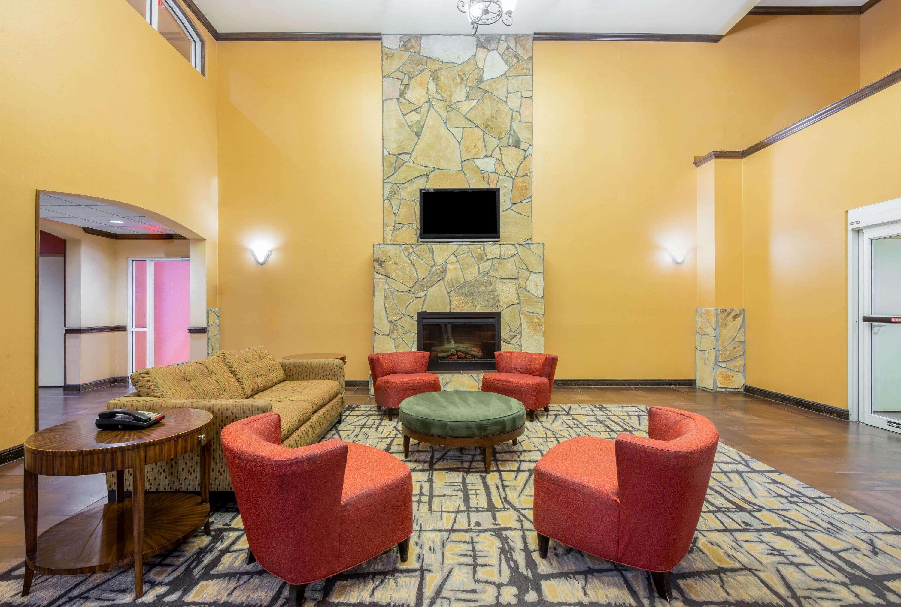La Quinta By Wyndham Eastland Hotell Eksteriør bilde
